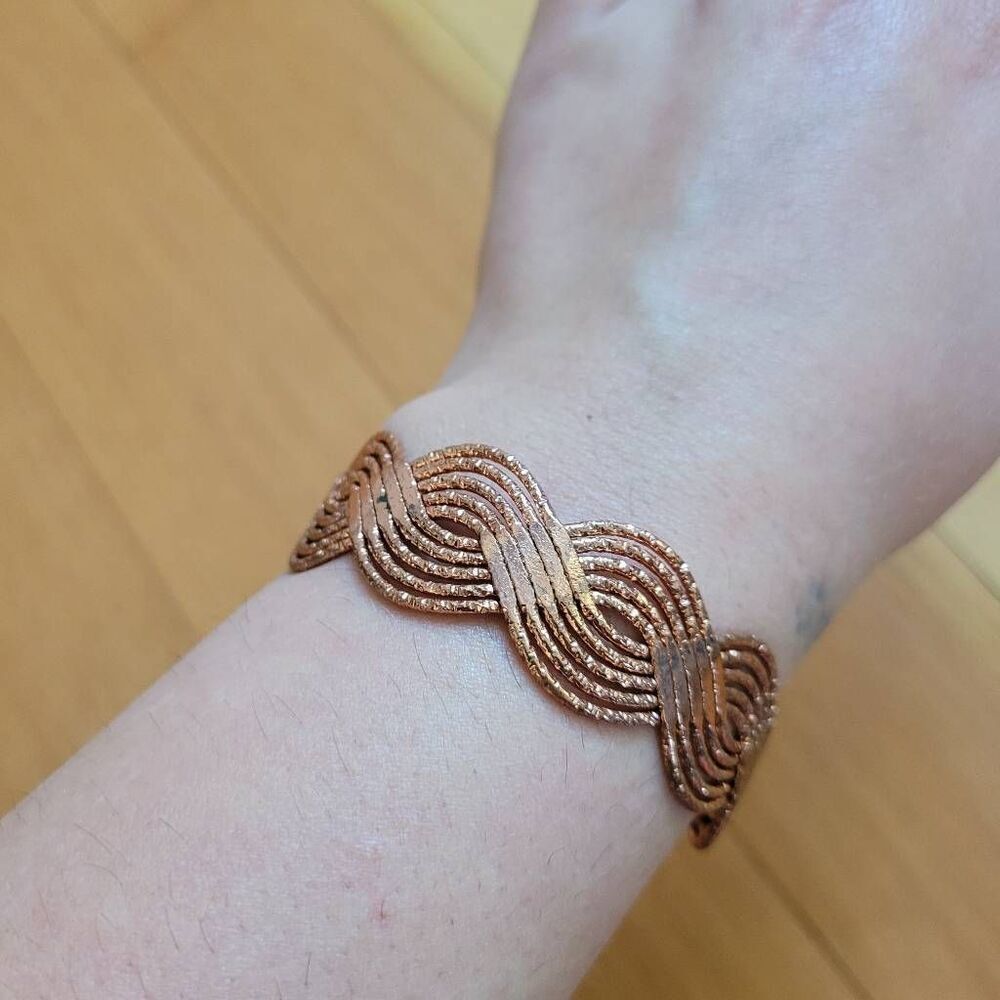 Copper colored bangle bracelet abstract wavy‎ design chunky bohemian